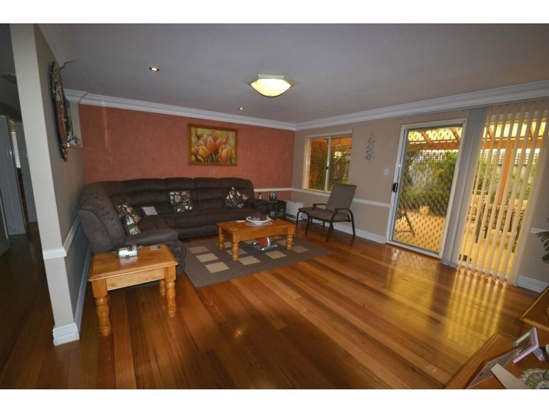 20 Voltaire Crescent, Ridgewood WA 6030