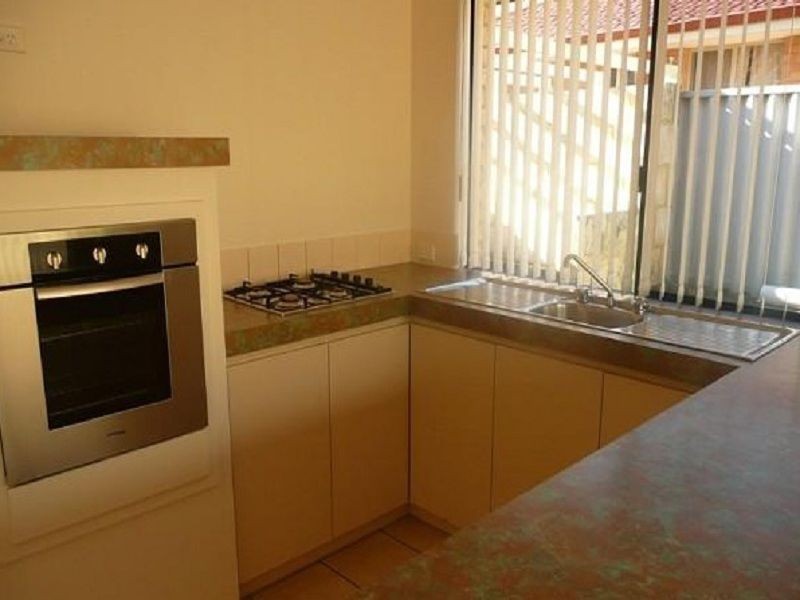 121 Caledonia Avenue, Currambine WA 6028