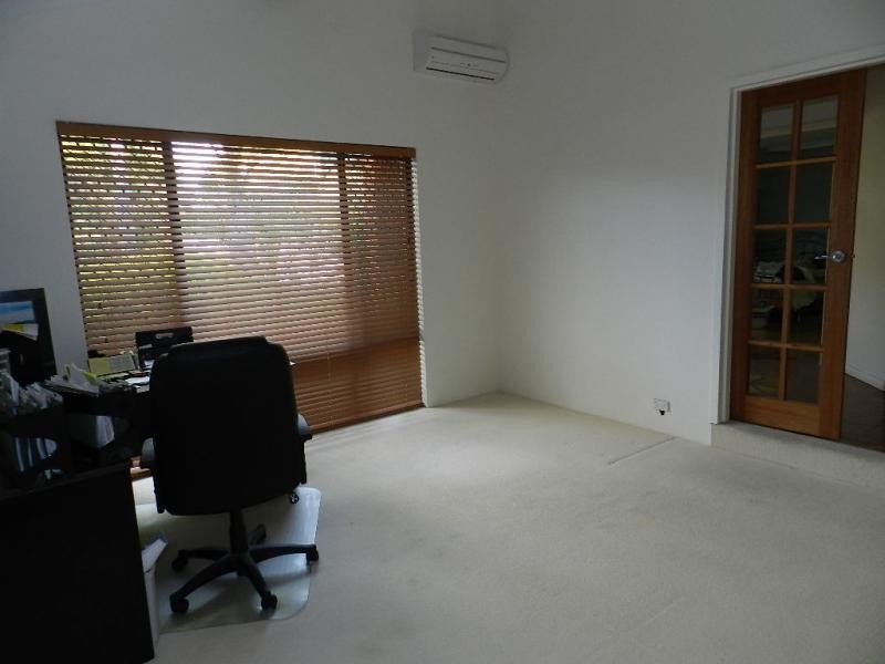 6 Lehmann Court, Kingsley WA 6026