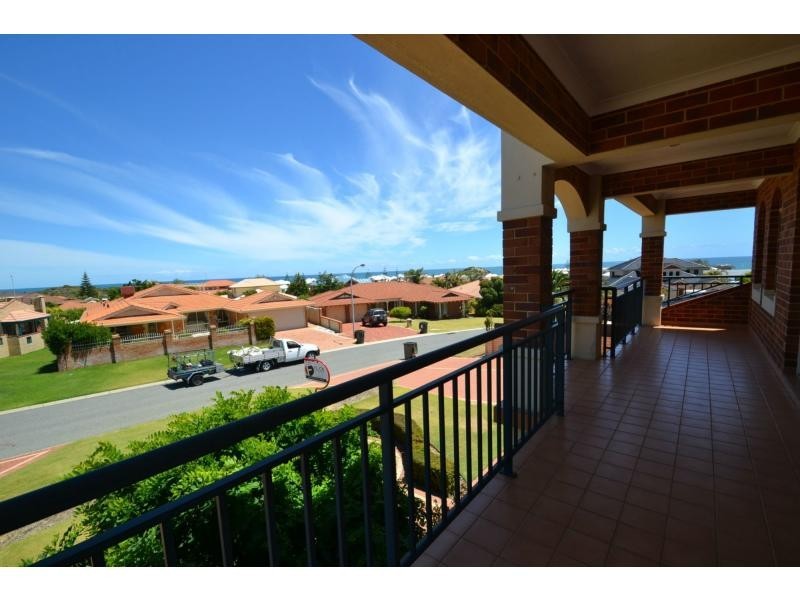 5 Selby Court, Mindarie WA 6030