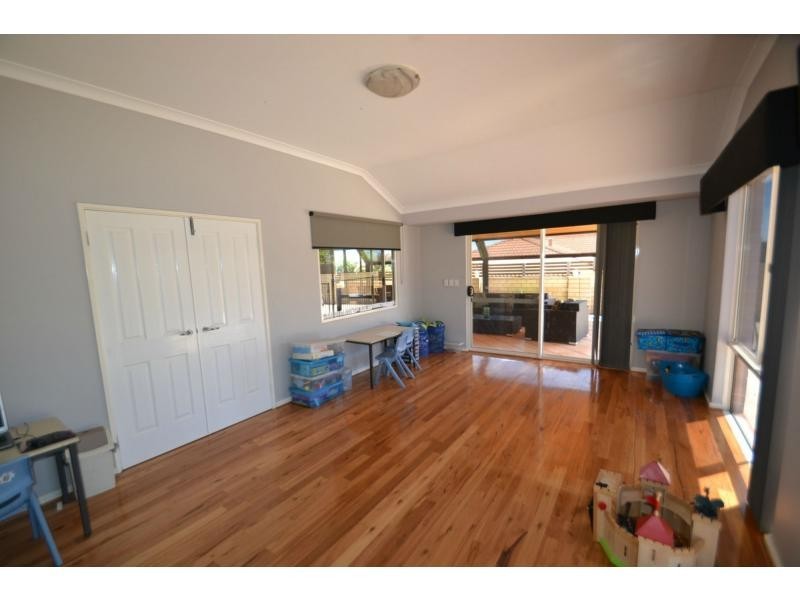 5 Selby Court, Mindarie WA 6030