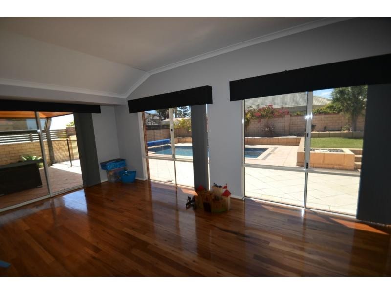 5 Selby Court, Mindarie WA 6030