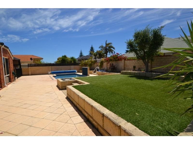 5 Selby Court, Mindarie WA 6030