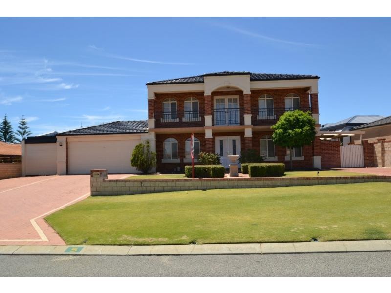 5 Selby Court, Mindarie WA 6030