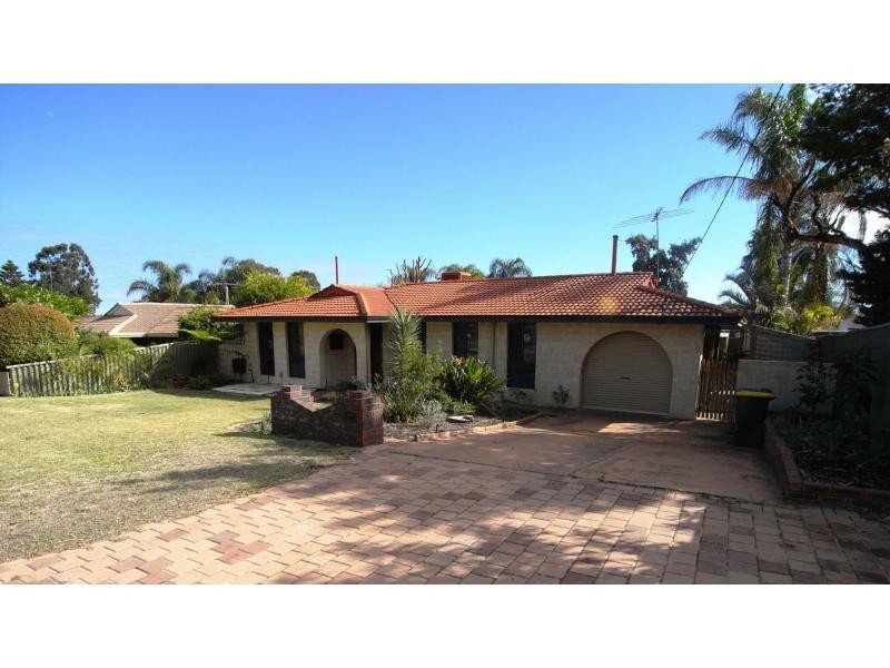 4 Beenong Street, Wanneroo WA 6065