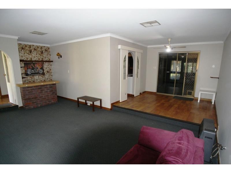 4 Beenong Street, Wanneroo WA 6065