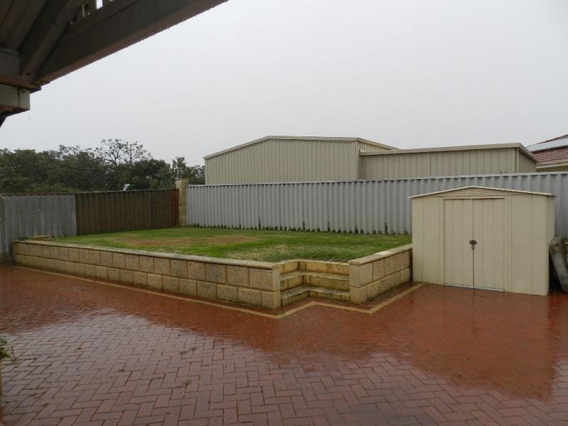 12 Gardiner Heights, Kinross WA 6028