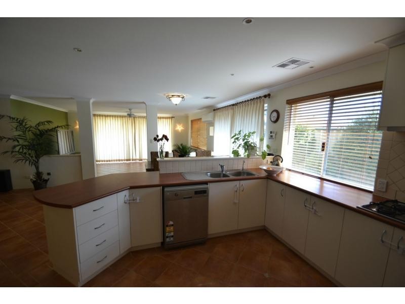 2 Siena Link, Ashby WA 6065