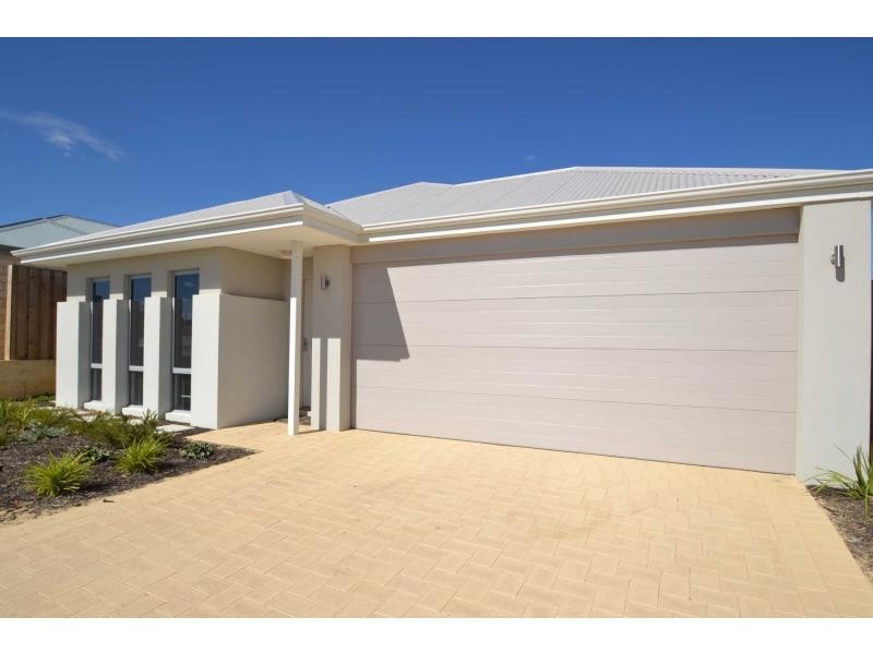 44 Zamia Rise, Yanchep WA 6035