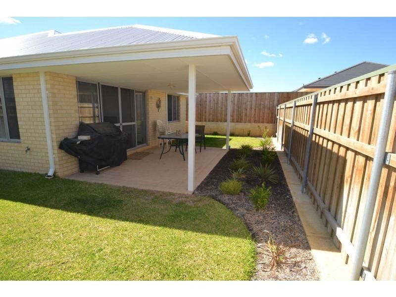 44 Zamia Rise, Yanchep WA 6035