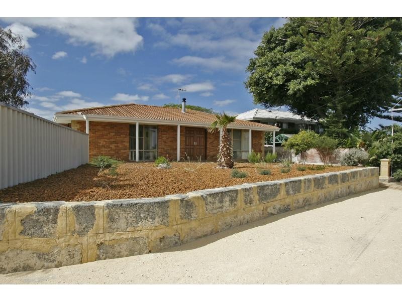 24 Rees Drive, Quinns Rocks WA 6030