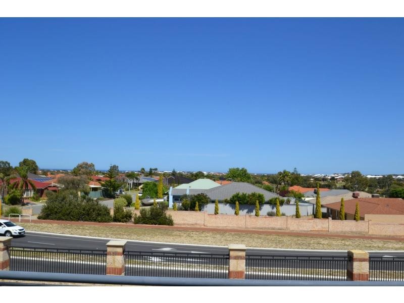 15 Chandela Loop, Currambine WA 6028