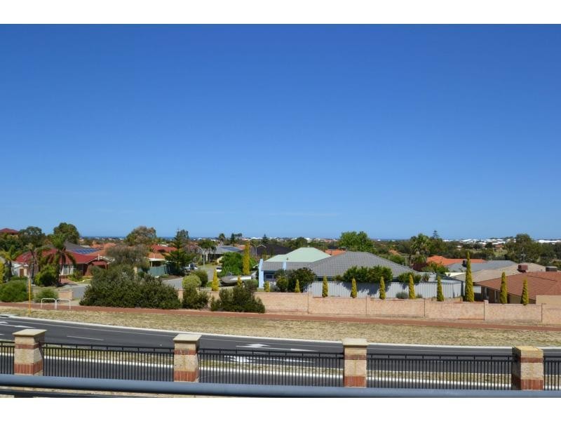 15 Chandela Loop, Currambine WA 6028