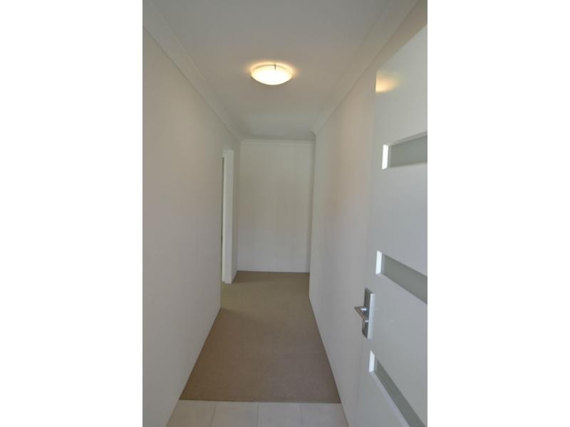 25/15 Crosthwait Circle, Tapping WA 6065