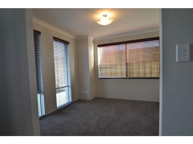 28 Seaside Avenue, Yanchep WA 6035