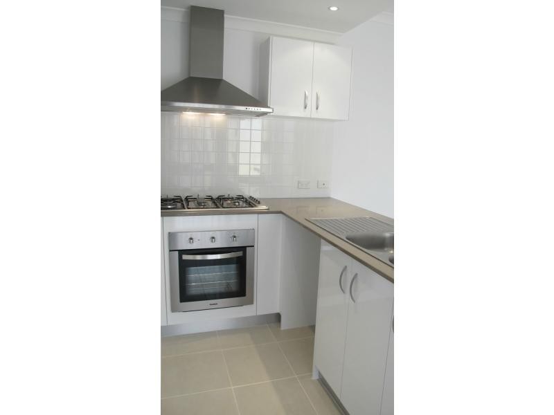 18 Chernoff Loop, Darch WA 6065