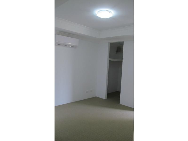 18 Chernoff Loop, Darch WA 6065