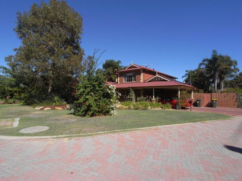 1 Nevis Place, Wanneroo WA 6065