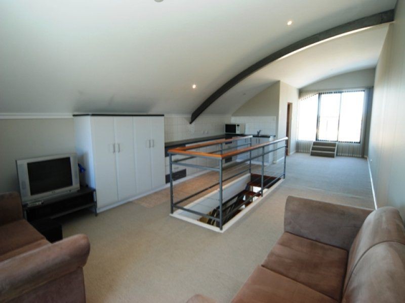 54 Lakeside Drive, Joondalup WA 6027