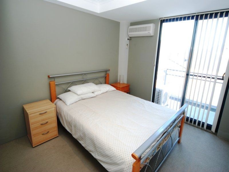 54 Lakeside Drive, Joondalup WA 6027