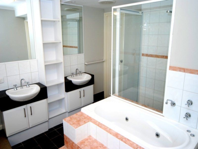 54 Lakeside Drive, Joondalup WA 6027