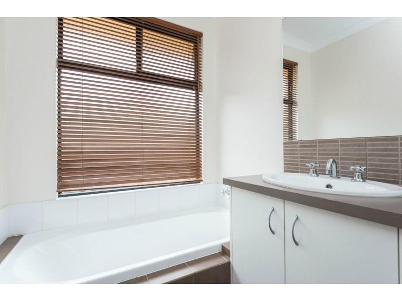 12 Kilmaine Road, Ridgewood WA 6030