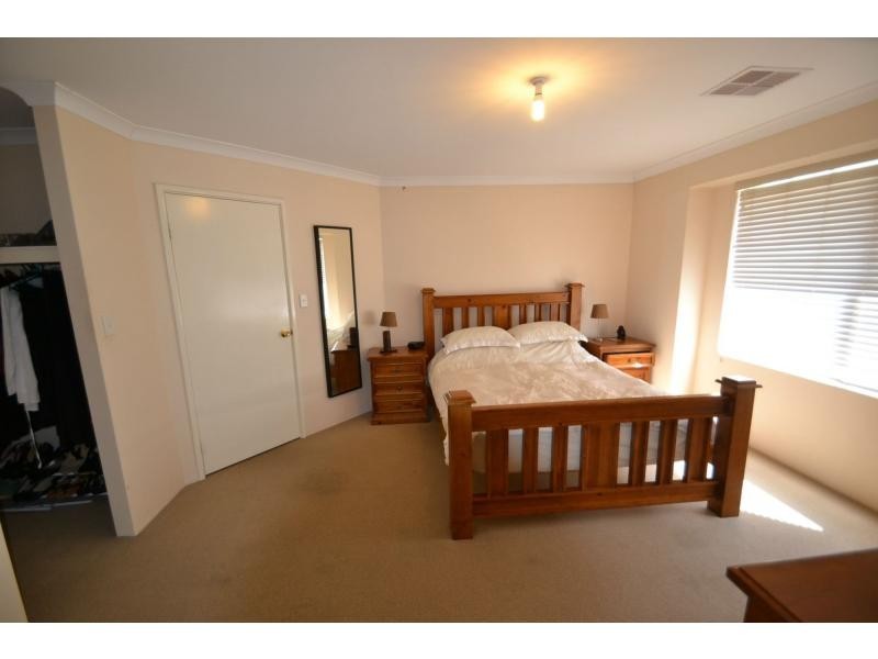 91 Selkirk Drive, Kinross WA 6028