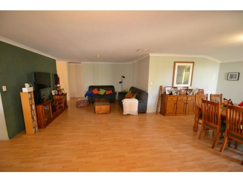 91 Selkirk Drive, Kinross WA 6028