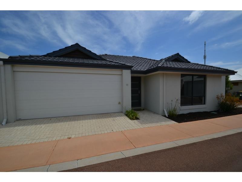18/15 Crosthwait Circle, Tapping WA 6065