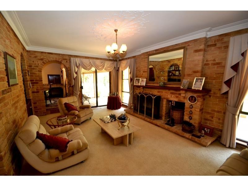 37 Bushland Retreat, Carramar WA 6031