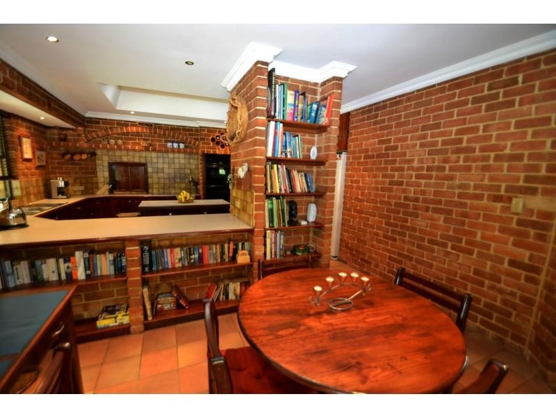 37 Bushland Retreat, Carramar WA 6031