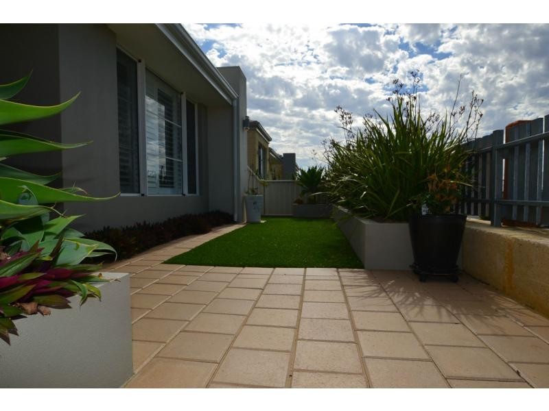 53 Leeway Loop, Alkimos WA 6038