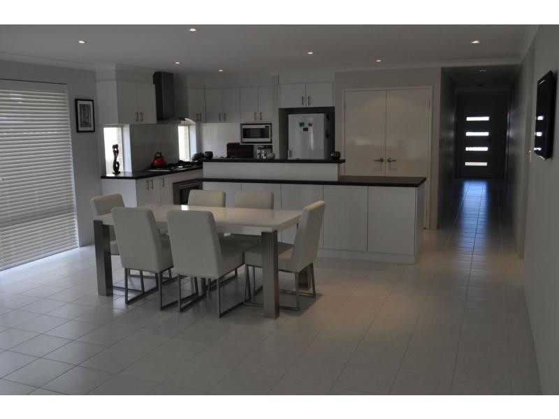 53 Leeway Loop, Alkimos WA 6038