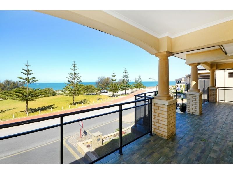 236 Ocean Drive, Quinns Rocks WA 6030