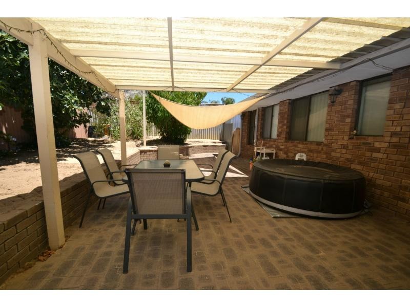 81 Kingsley Drive, Kingsley WA 6026