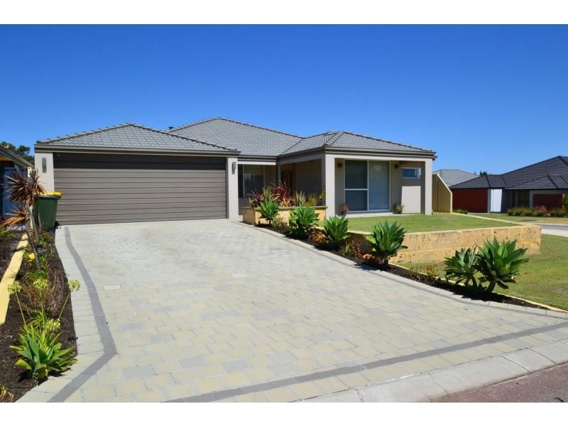 2 Kandalee Gate, Banksia Grove WA 6031