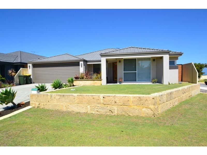 2 Kandalee Gate, Banksia Grove WA 6031