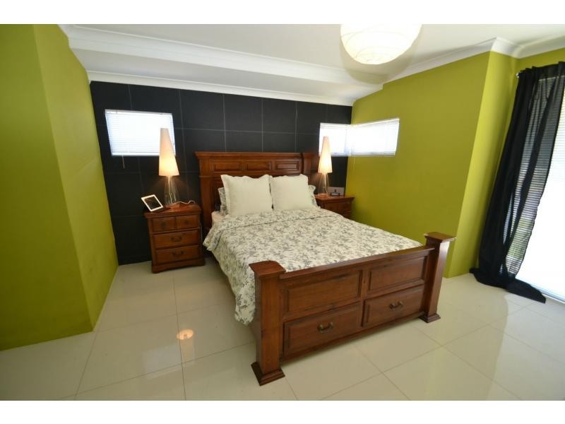 2 Kandalee Gate, Banksia Grove WA 6031