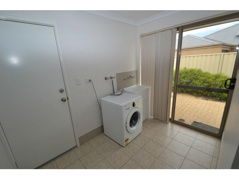 30 Carbine Loop, Banksia Grove WA 6031