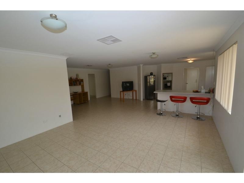 30 Carbine Loop, Banksia Grove WA 6031