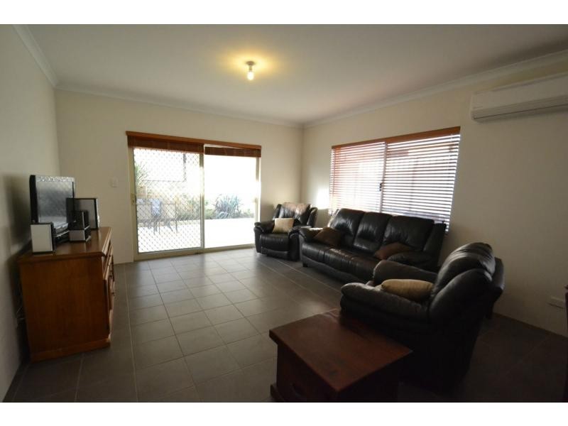 15 Hacienda Drive, Clarkson WA 6030