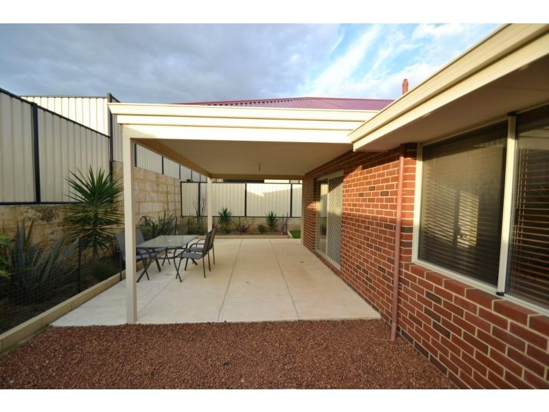 15 Hacienda Drive, Clarkson WA 6030