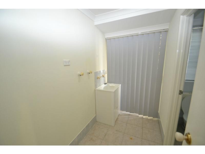 42 Mallina Circuit, Carramar WA 6031