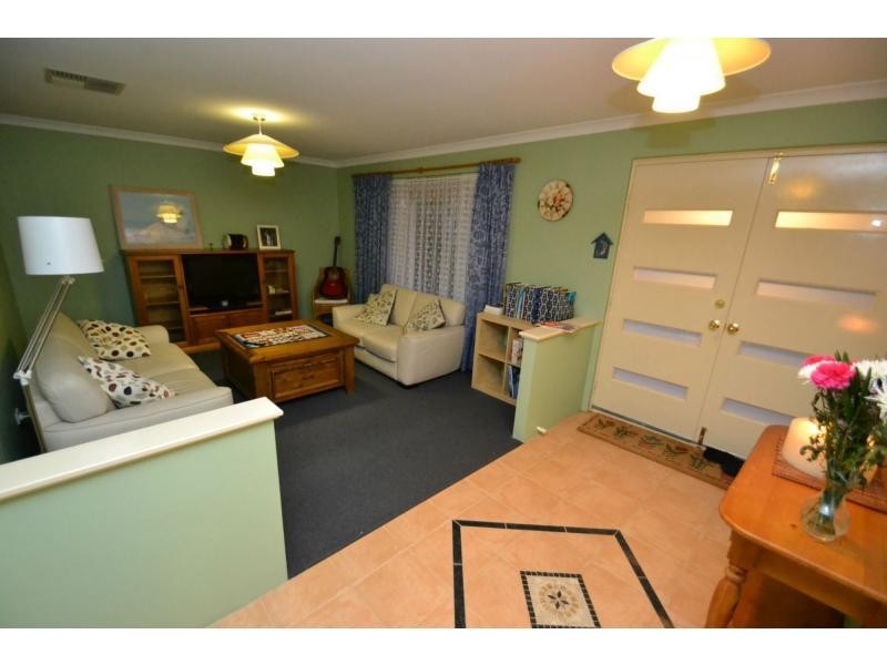 66 Turquoise Loop, Banksia Grove WA 6031