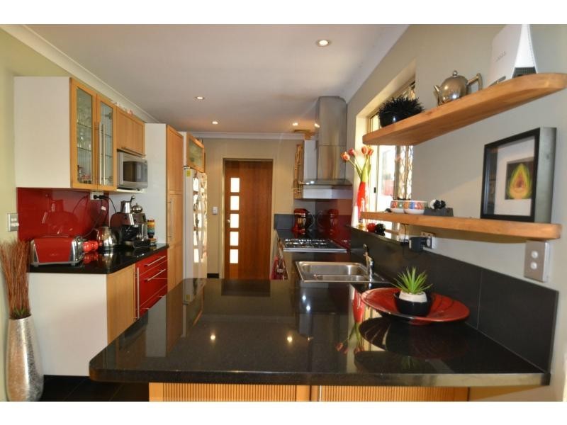 237 Eddystone Avenue, Beldon WA 6027