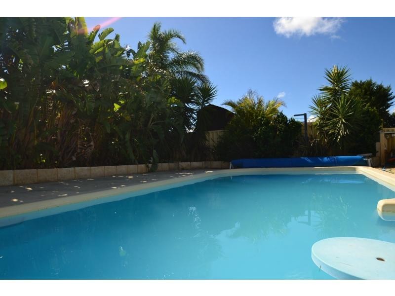 237 Eddystone Avenue, Beldon WA 6027