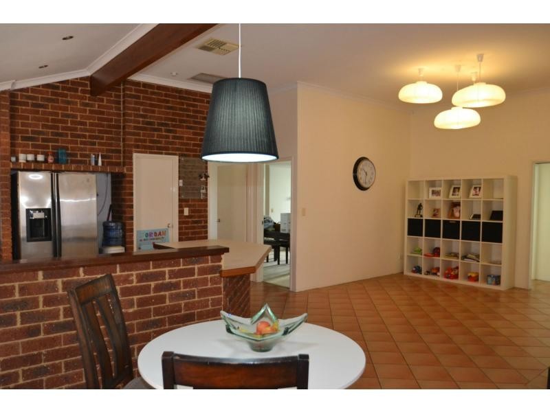 30 Heathfield Drive, Landsdale WA 6065