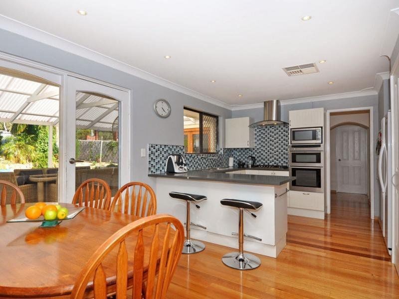 6 Lorne Road, Duncraig WA 6023