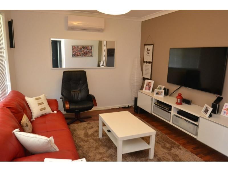 8 Mayne Street, Merriwa WA 6030