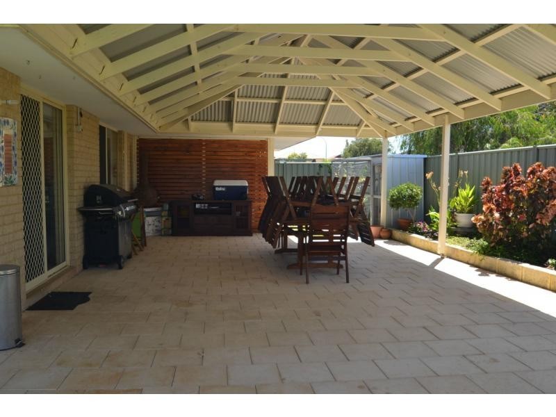 8 Mayne Street, Merriwa WA 6030